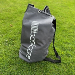  Grey PVC-coated heavy-duty polyester, this bag is designed to withstand the toughest conditions. 