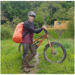 mountain biker dirt mud wheels shoulder travel sports bag booicore