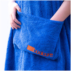 close up of the pocket of the booicore cotton towel robe for midi teen young adult petite